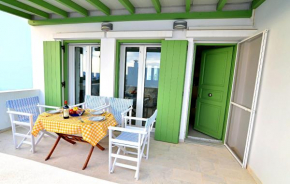 Spacious Modern Apartment near Town and Beach